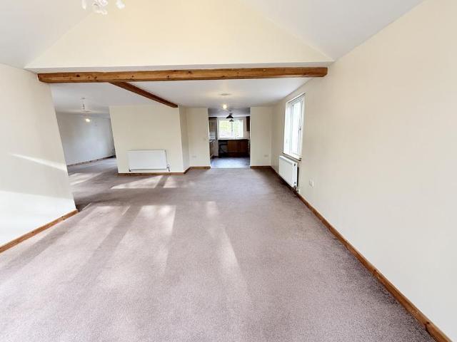 4 bedroom house to rent