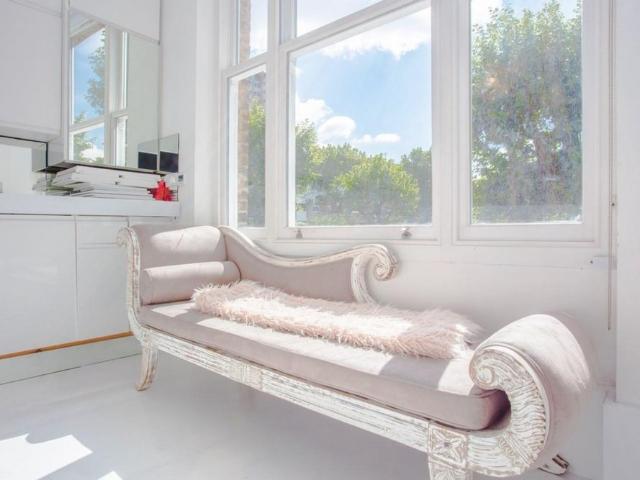 4 bedroom House To Rent Total Size: 2411 SQ FT