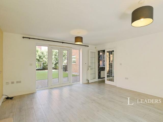 4 bedroom house to rent Chepstow Drive, Bourne, PE10
