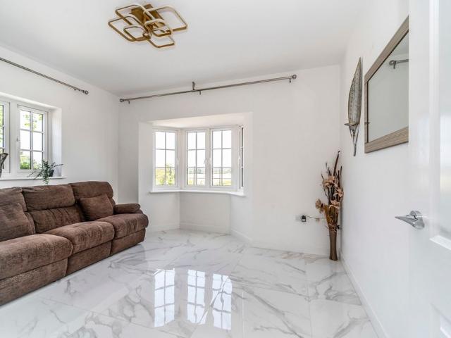 4 bedroom house to rent Cranwell Circle, Shortstown, Bedford, Bedfordshire, MK42