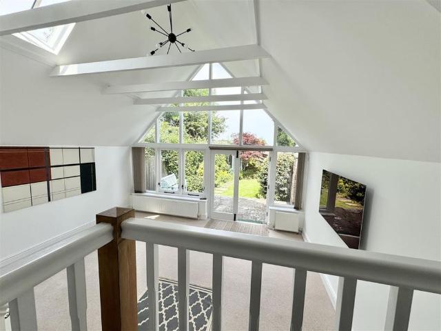 4 Bedroom House To Rent in Tenterden