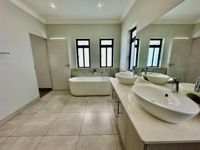 4 Bedroom House To Rent in The Hills Game Reserve Estate