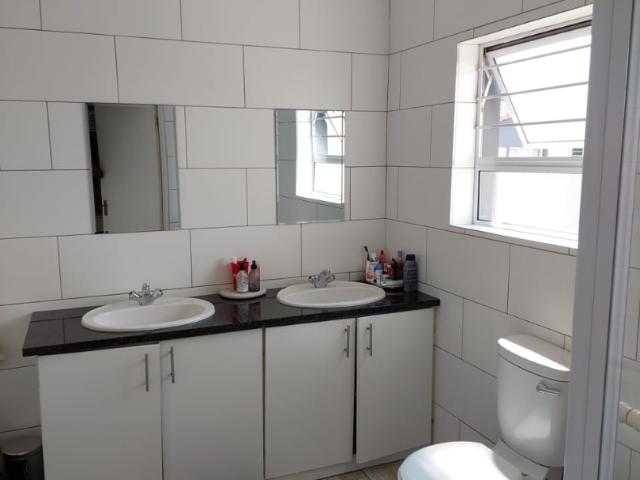 4 Bedroom House To Rent in Tijger Vallei
