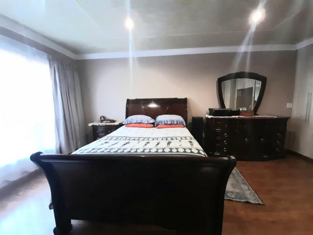 4 Bedroom House To Rent in Unitas Park