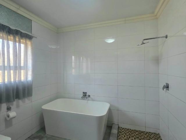4 Bedroom House To Rent in Vanderbijlpark SE 8