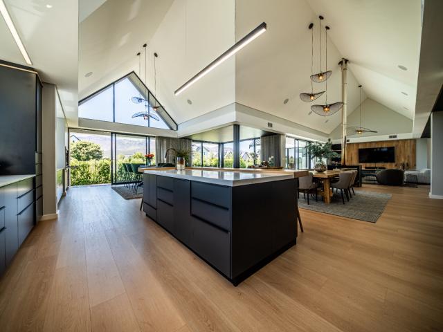 4 Bedroom House To Rent in Val de Vie Estate