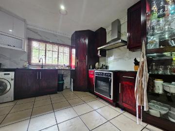 4 Bedroom House To Rent in Veld En Vlei