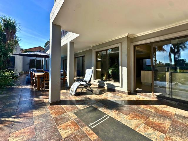 4 Bedroom House To Rent in Waterkloof