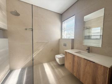4 Bedroom House To Rent in Waterkloof