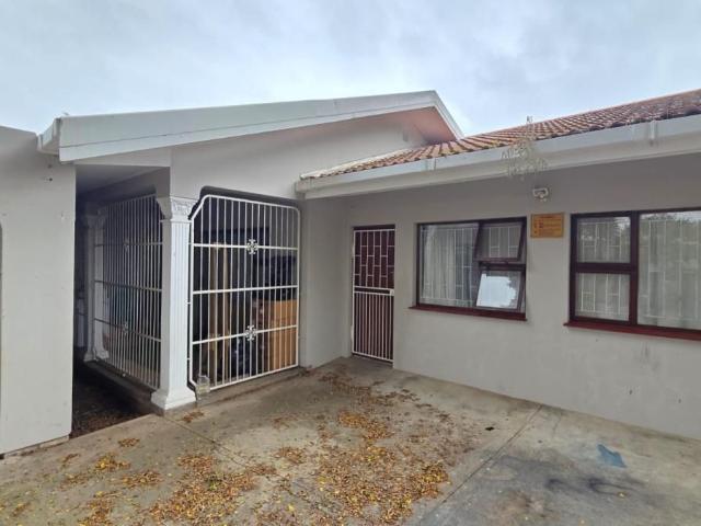 4 Bedroom house to rent in West Bank, Oudtshoorn