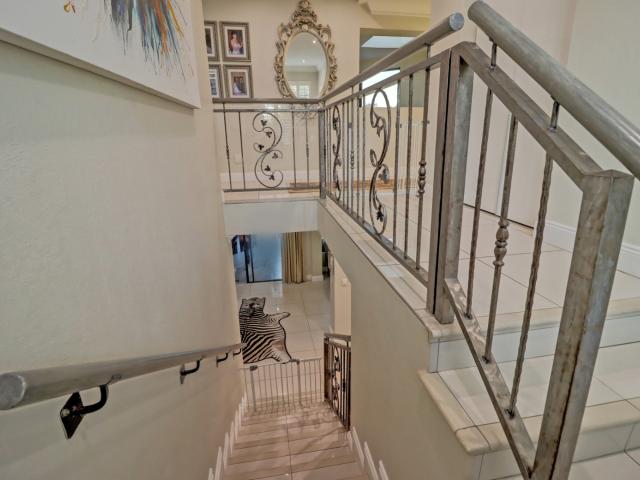 4 Bedroom House To Rent in Woodhill Golf Estate