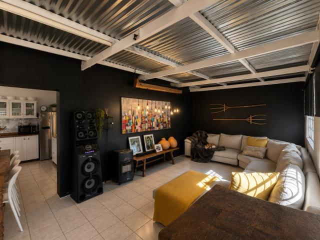 4 Bedroom House To Rent in Andeon AH