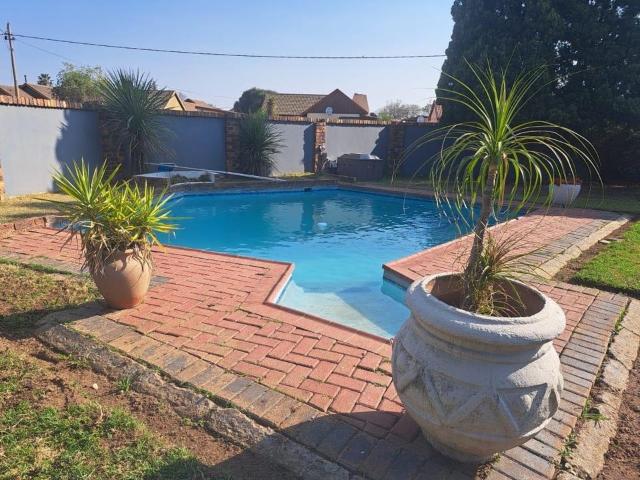 4 Bedroom House to Rent in Arcon Park