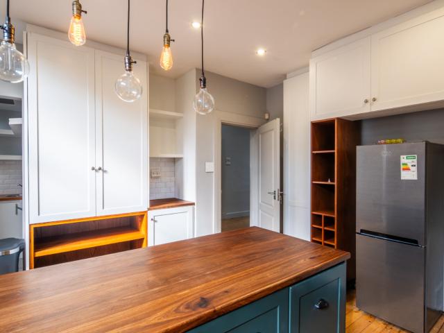 4 Bedroom House To Rent in Bantry Bay