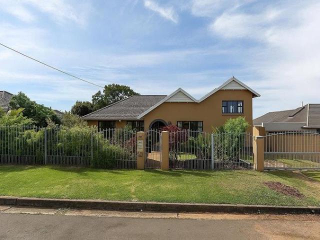 4 Bedroom House to Rent in Baysville