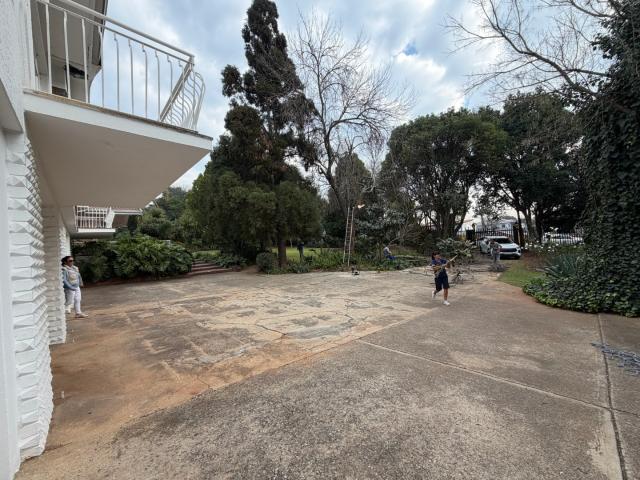 4 Bedroom House To Rent in Bedfordview