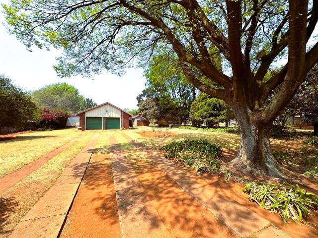 4 Bedroom house to rent in Birch Acres, Kempton Park