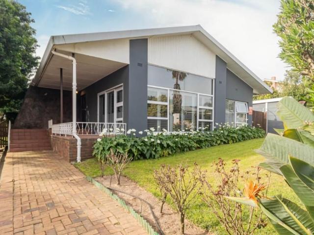 4 Bedroom house to rent in Blomtuin, Bellville