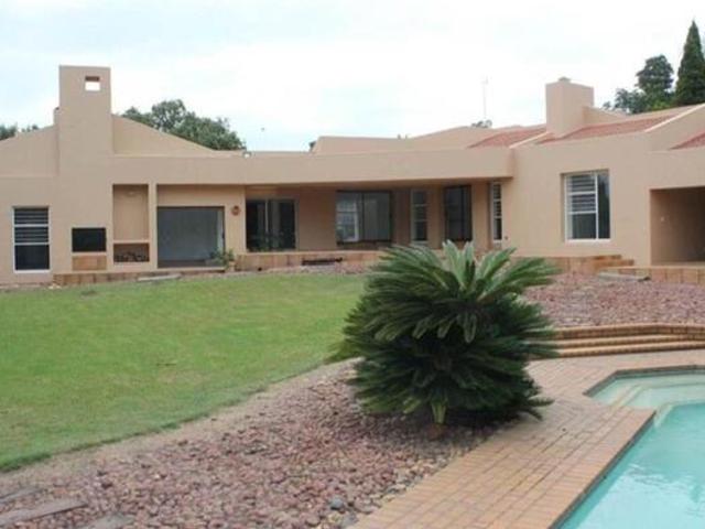 4 Bedroom House to Rent in Blue Hills Ah