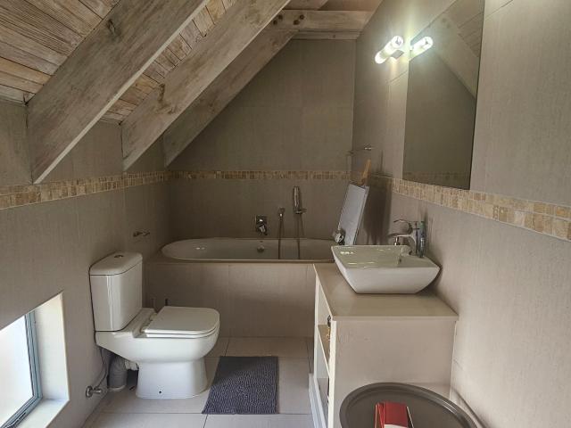 4 Bedroom House To Rent in Blue Lagoon