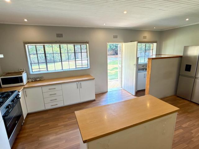 4 Bedroom House To Rent in Brackenhurst