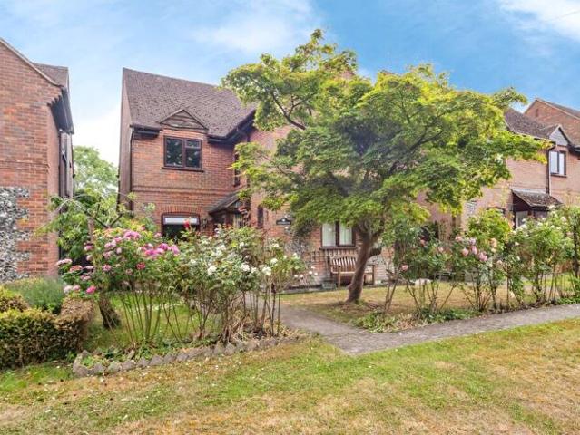 4 Bedroom House To Rent In Chinnor Road, Bledlow, HP27