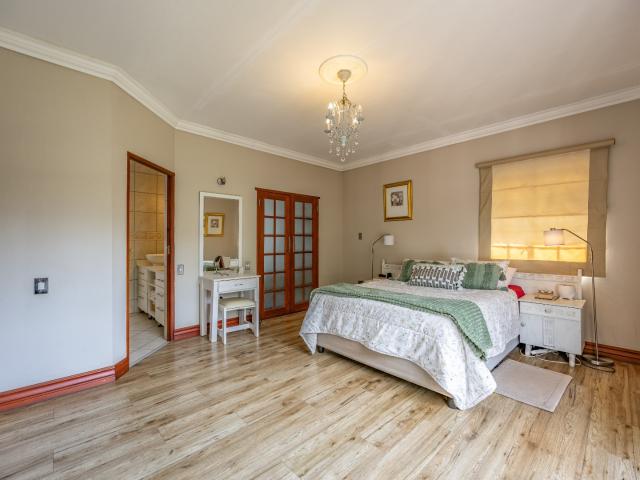 4 Bedroom House To Rent in Cornwall Hill