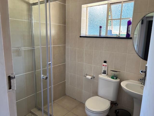 4 Bedroom House To Rent in Croydon