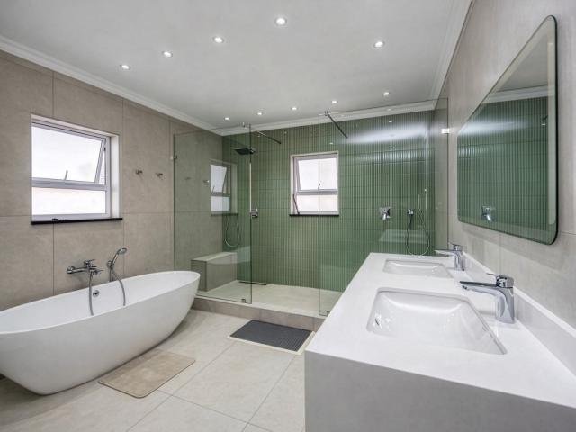 4 Bedroom House To Rent in Craigavon