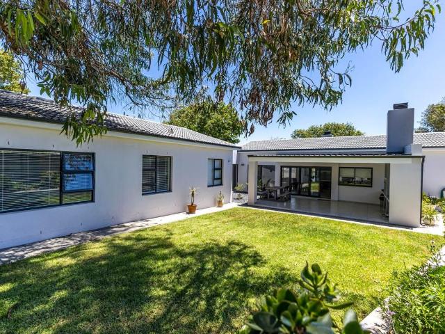 4 Bedroom house to rent in Durbanville Central