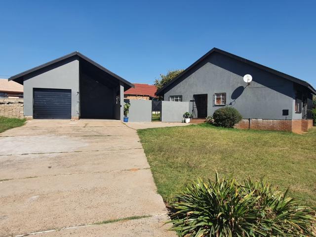 4 Bedroom House To Rent in Duvha Park