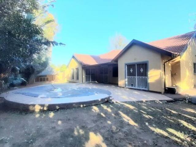 4 Bedroom house to rent in Edleen, Kempton Park