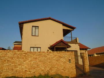 4 Bedroom house to rent in Eldorado Park, Soweto