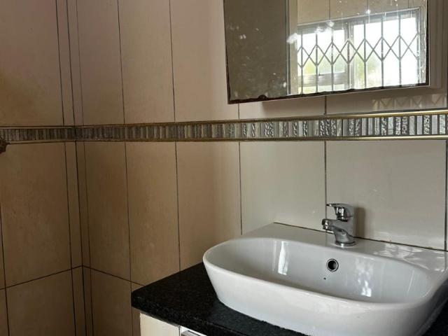 4 Bedroom House To Rent in Esikhawini