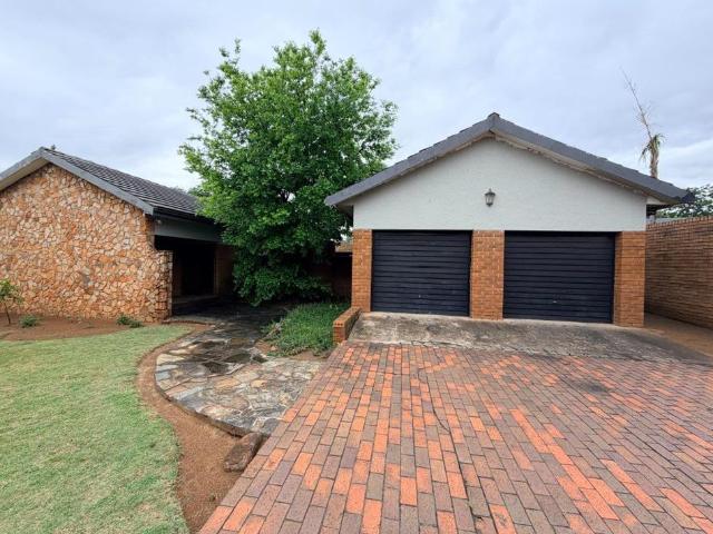 4 Bedroom House to Rent in Erasmus
