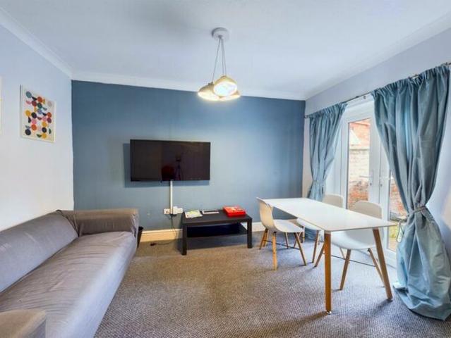 4 Bedroom House To Rent In Euston Road, Far Cotton, Northampton, NN4