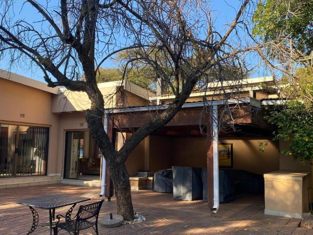 4 Bedroom house to rent in Fairland, Randburg