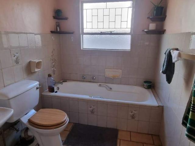 4 Bedroom House To Rent in Fauna Park