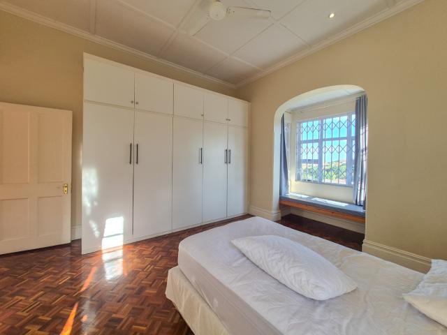 4 Bedroom House To Rent in Glenwood