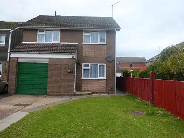 4 Bedroom House To Rent In Hopping Hill Gardens, Northampton, NN5