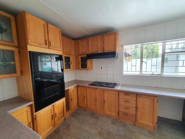 4 Bedroom House to Rent in Kruinpark