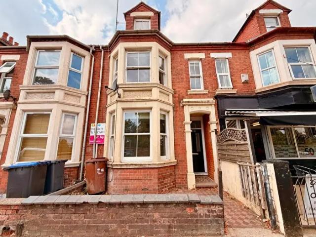 4 Bedroom House To Rent In London Road, Northampton, NN4