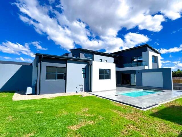 4 Bedroom House to Rent in Midstream Heights