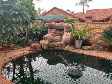 4 Bedroom House To Rent in Montana Park