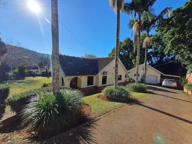 4 Bedroom House to Rent in Montrose