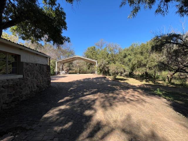4 Bedroom House To Rent in Modimolle