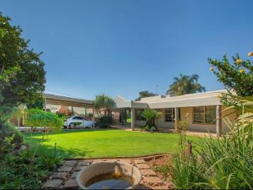 Kenmare, Mogale City Local Municipality, West Rand District Municipality, Gauteng, South Africa