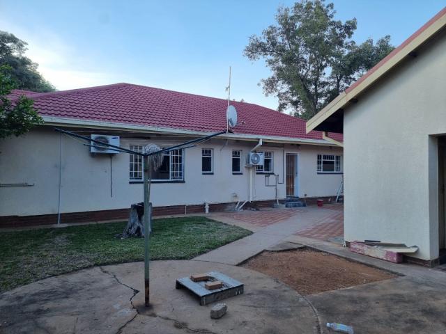 4 Bedroom House To Rent in Onverwacht