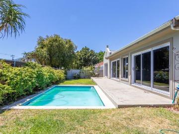 Courtrai, Stellenbosch Local Municipality, City of Cape Town, Western Cape
