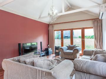 4 Bedroom House To Rent in Parkmore